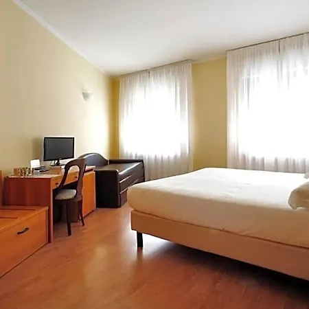 Veronello Hotel