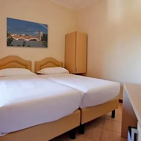 Veronello Hotel 3*