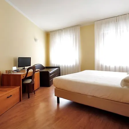 Отель Veronello 3*