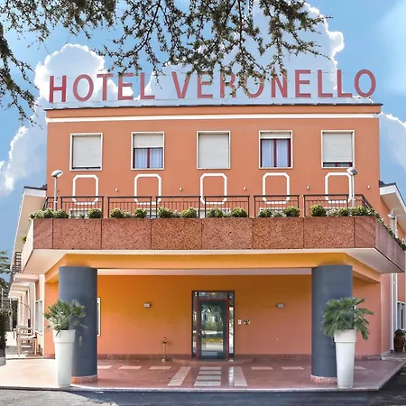 Veronello Hotel 3*