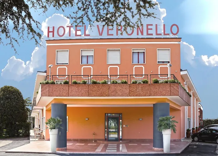 Veronello Hotell 3*